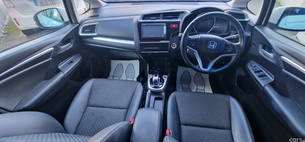 Honda Fit Hatchback, Petrol Hybrid, 2015, White