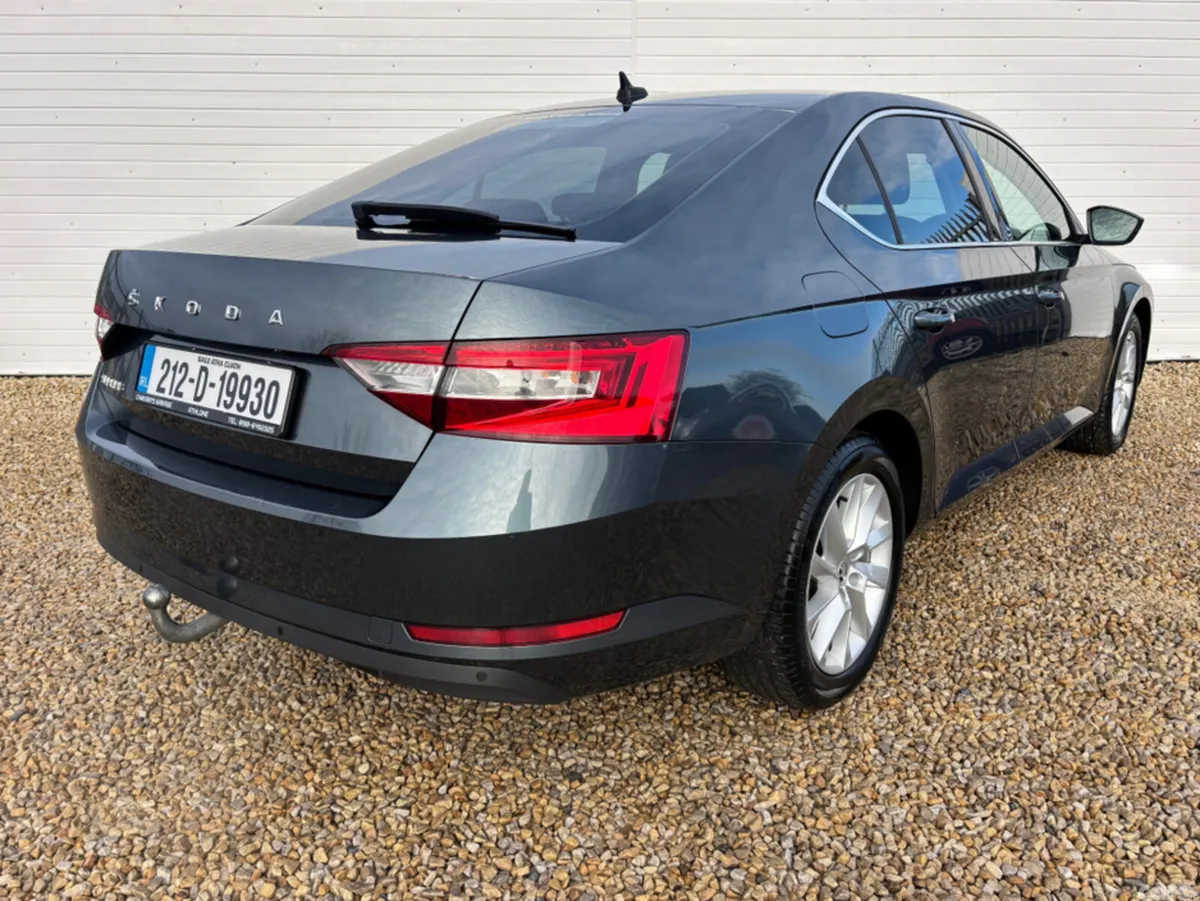Skoda Superb Hatchback, Diesel, 2021, Grey