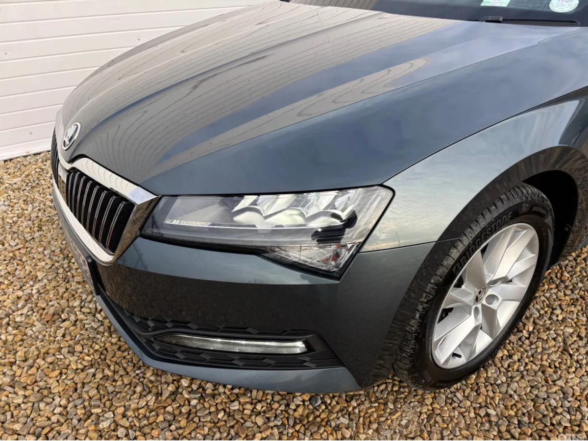 Skoda Superb Hatchback, Diesel, 2021, Grey