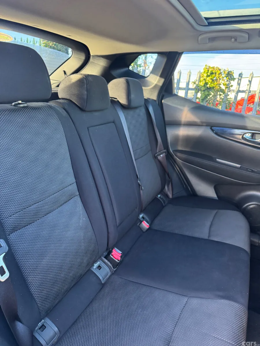 Nissan Qashqai Hatchback, Diesel, 2016, Blue