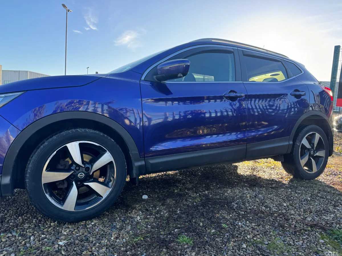 Nissan Qashqai Hatchback, Diesel, 2016, Blue