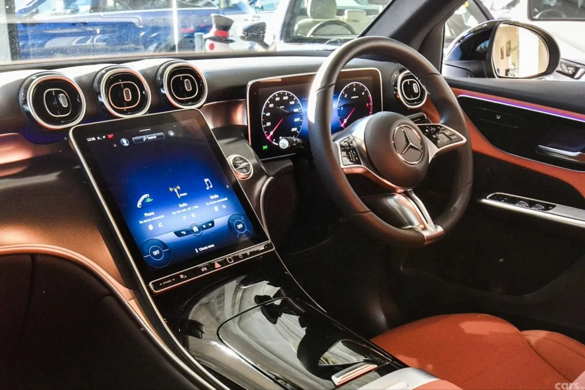 Mercedes-Benz GLC SUV, Diesel Hybrid, 2023, Black