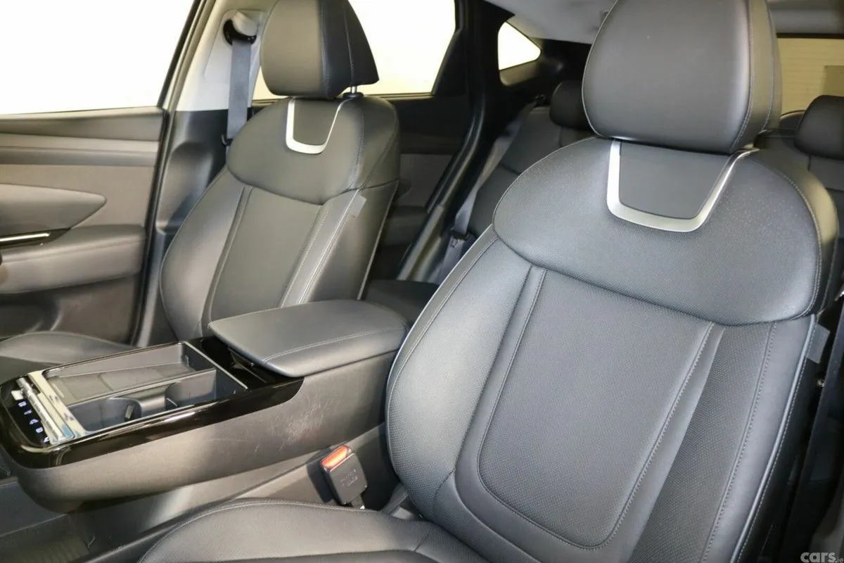 Hyundai Tucson SUV, Petrol Plug-in Hybrid, 2025, Grey