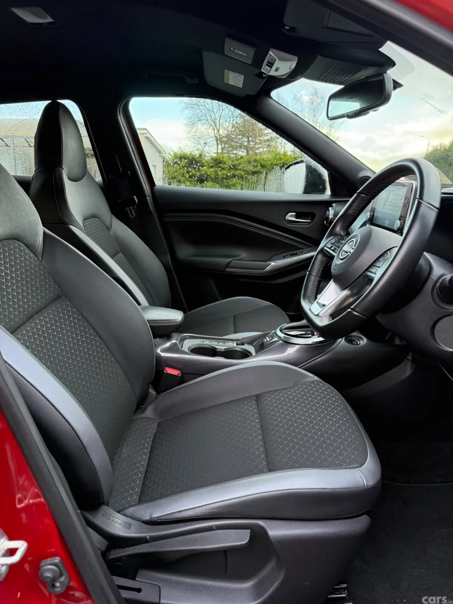 Nissan Juke SUV, Petrol Hybrid, 2024, Red