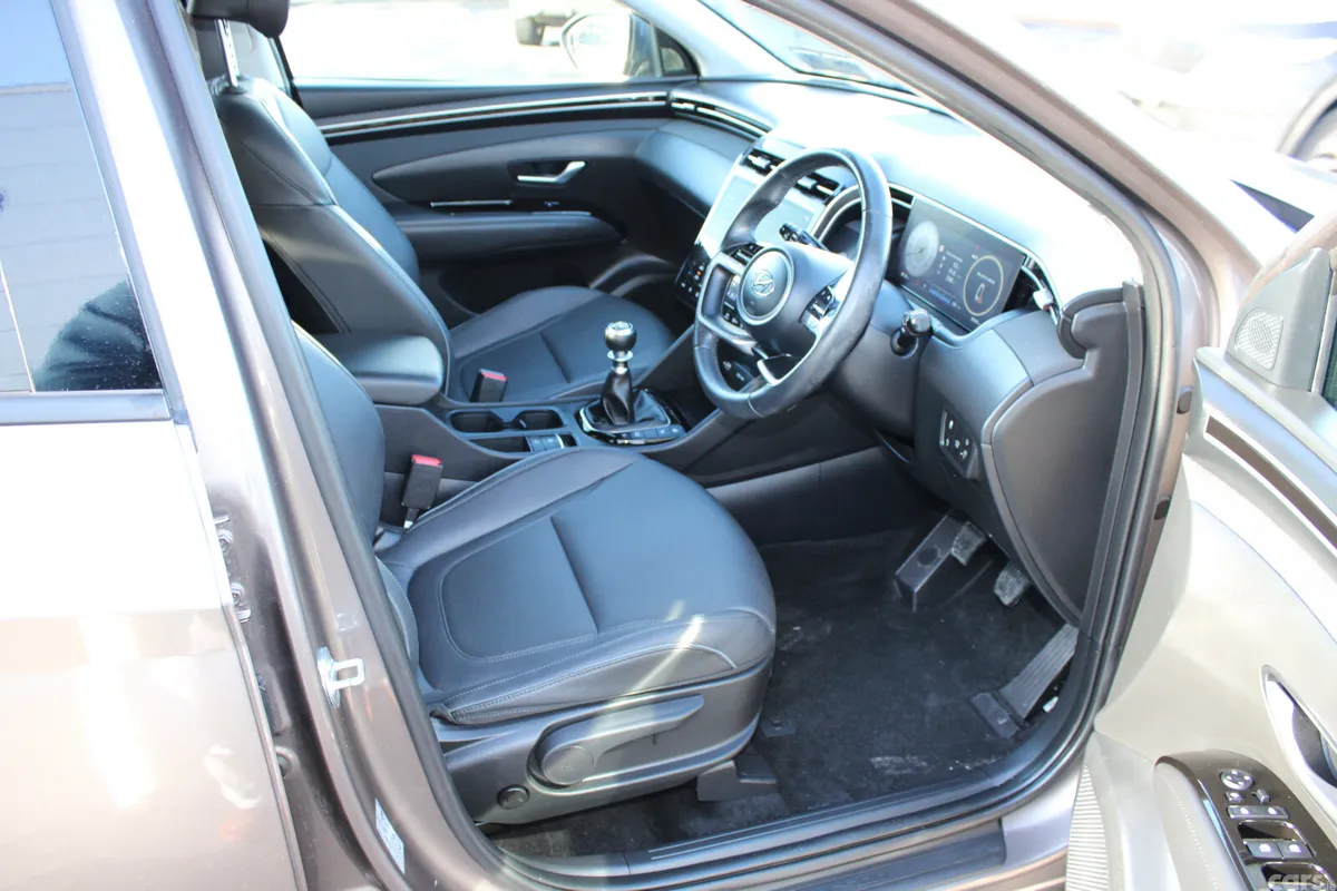 Hyundai Tucson SUV, Diesel, 2023, Brown