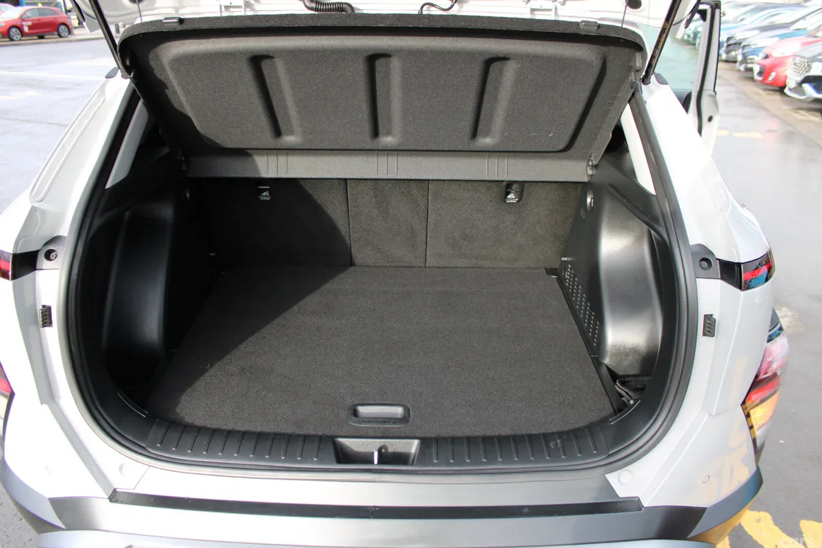 Hyundai KONA MPV, Petrol, 2024, Grey