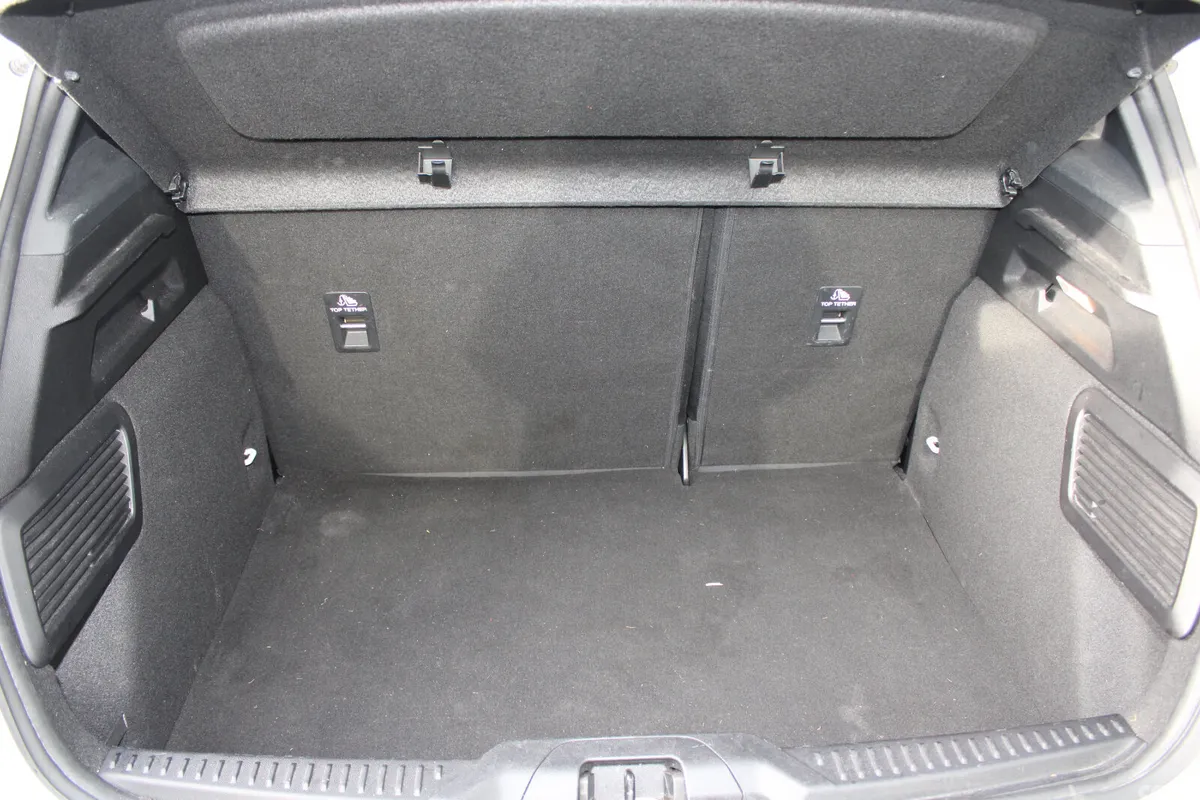 Ford Focus Hatchback, Diesel, 2020, White
