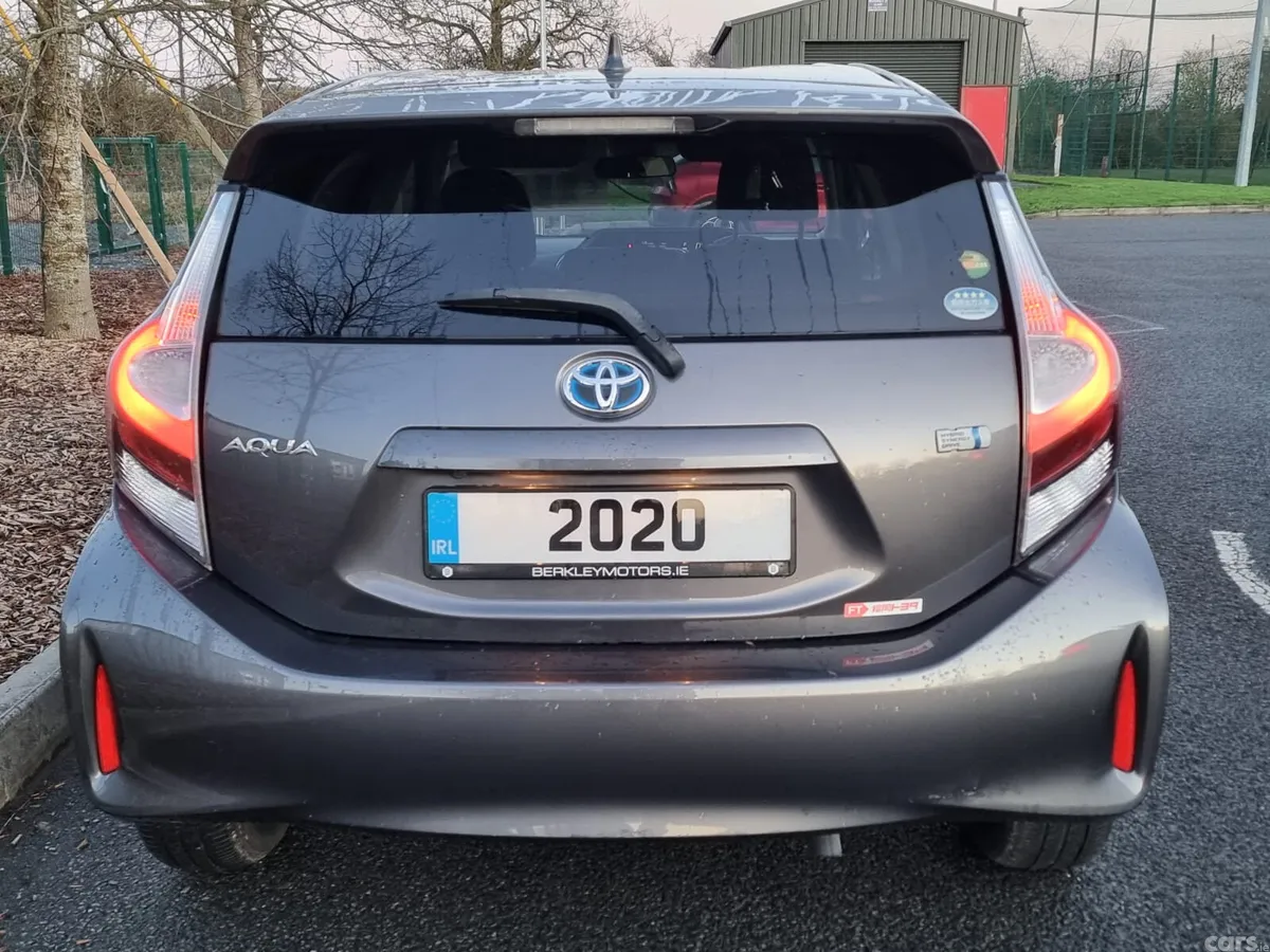 Toyota Aqua Hatchback, Petrol Hybrid, 2020, Grey
