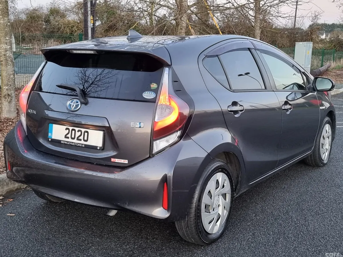 Toyota Aqua Hatchback, Petrol Hybrid, 2020, Grey
