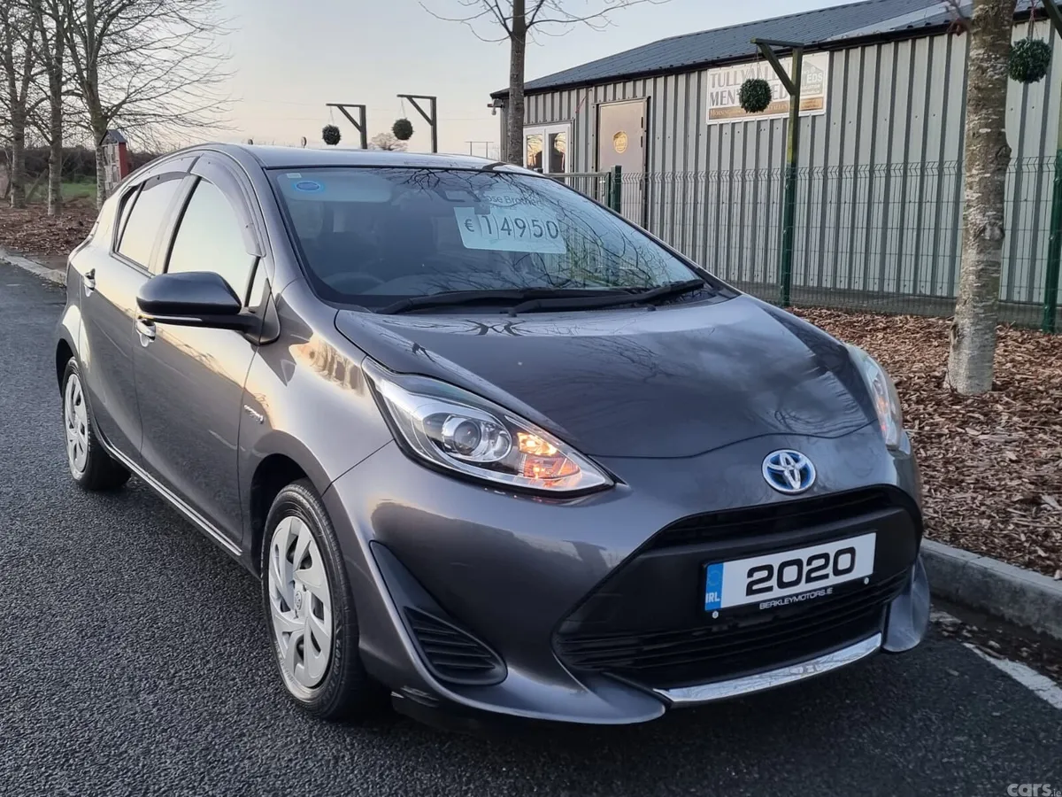 Toyota Aqua Hatchback, Petrol Hybrid, 2020, Grey