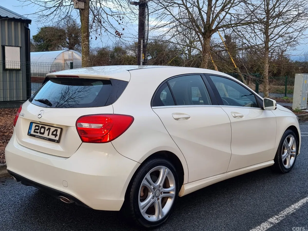 Mercedes-Benz A-Class Hatchback, Petrol, 2014, White