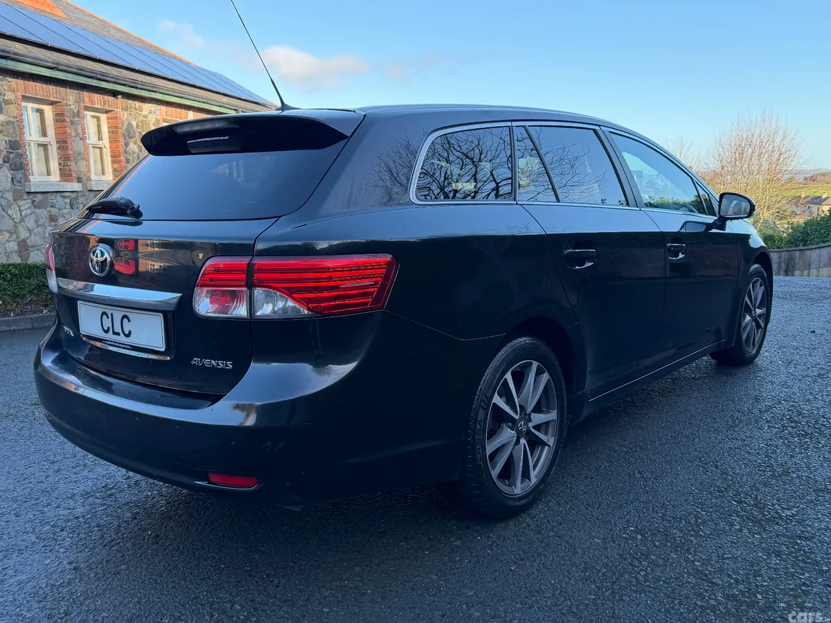 Toyota Avensis Estate, Diesel, 2014, Black