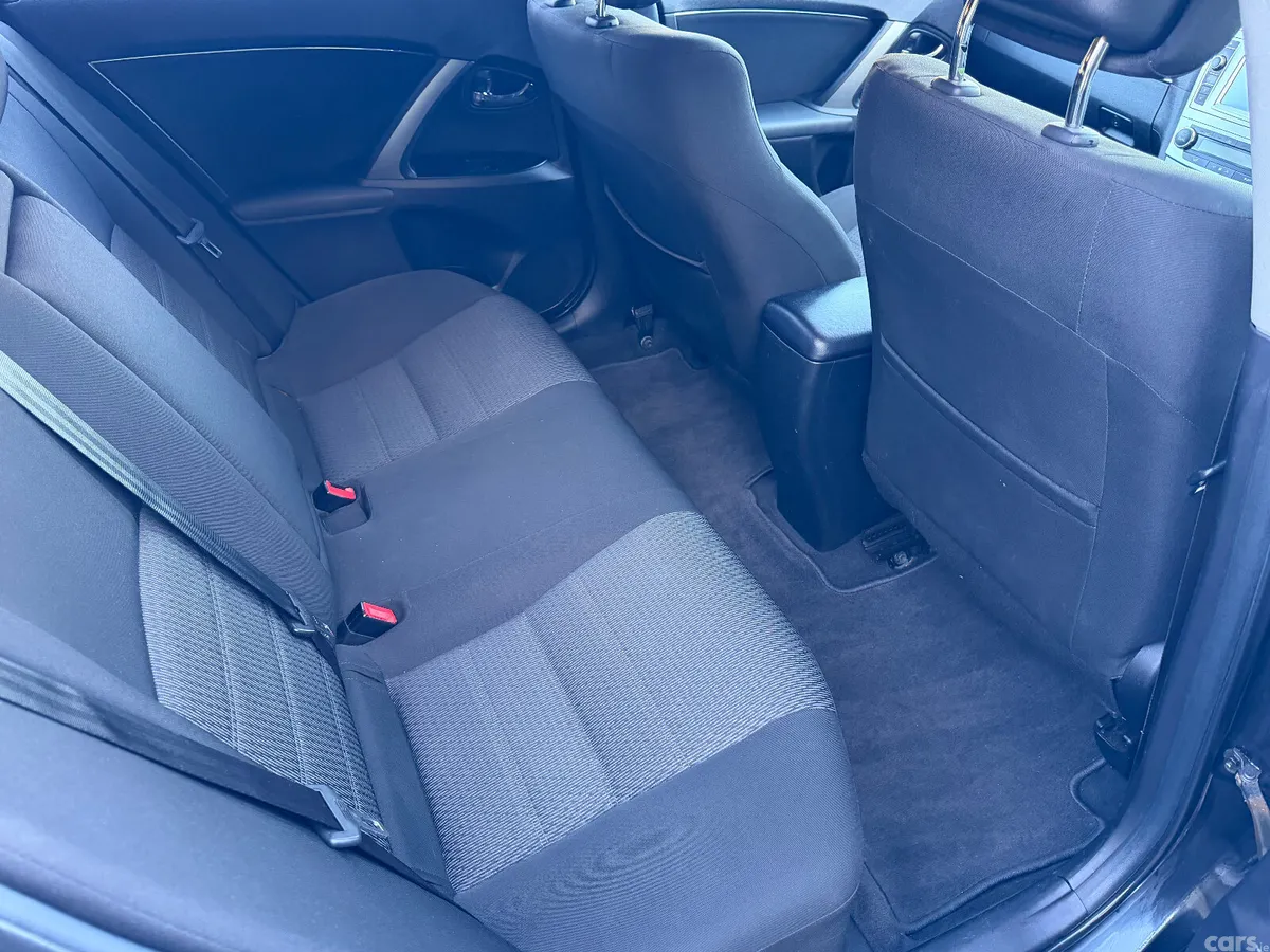 Toyota Avensis Estate, Diesel, 2014, Black