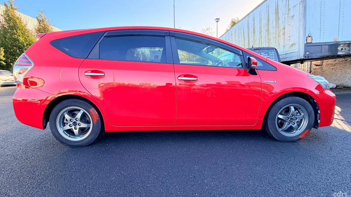 Toyota Prius Estate, Petrol Hybrid, 2016, Red