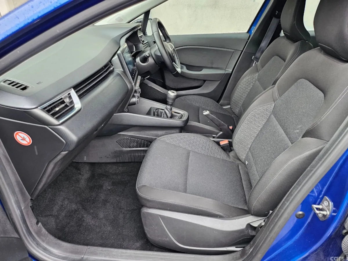 Renault Clio Hatchback, Petrol, 2023, Blue