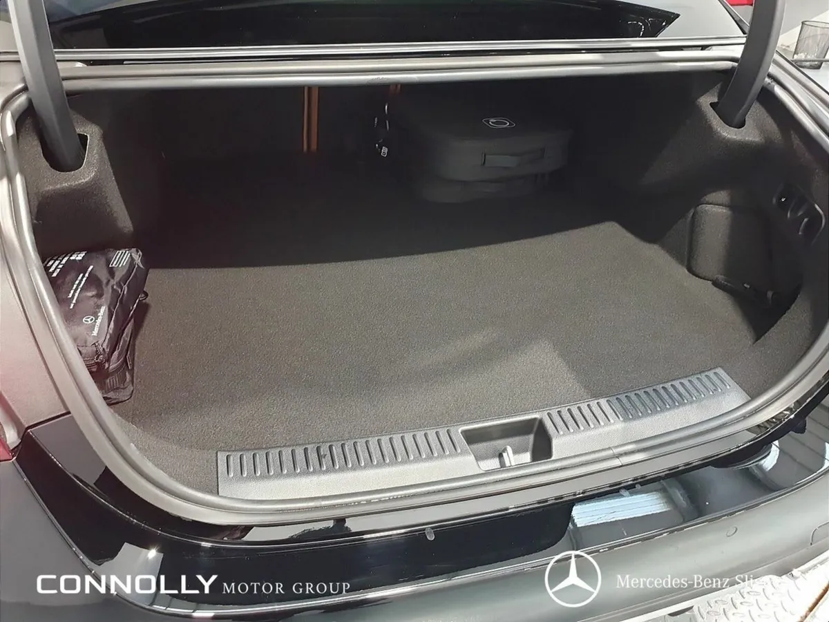 Mercedes-Benz E-Class Saloon, Diesel Plug-in Hybrid, 2026, Black