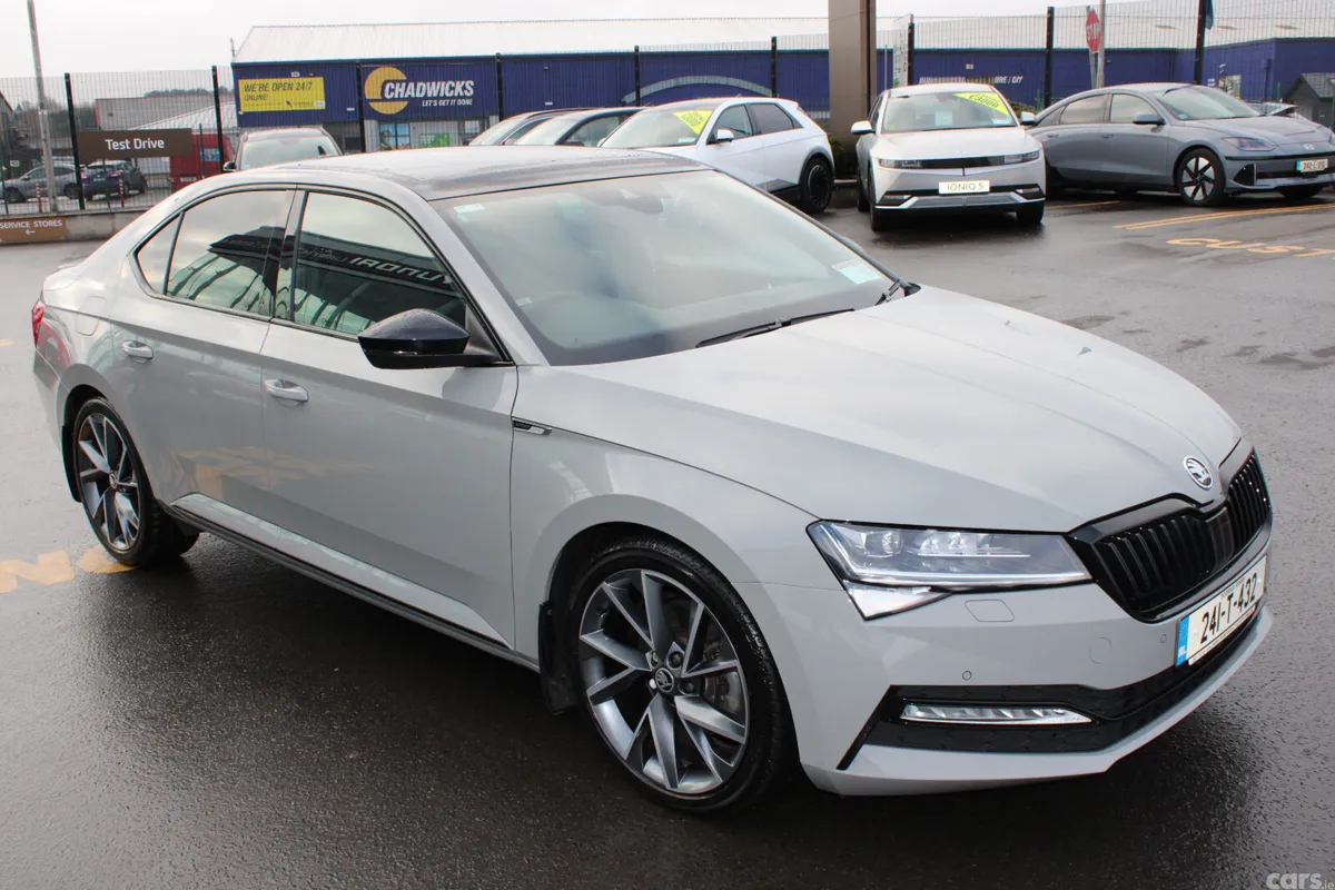 Skoda Superb Saloon, Diesel, 2024, Grey