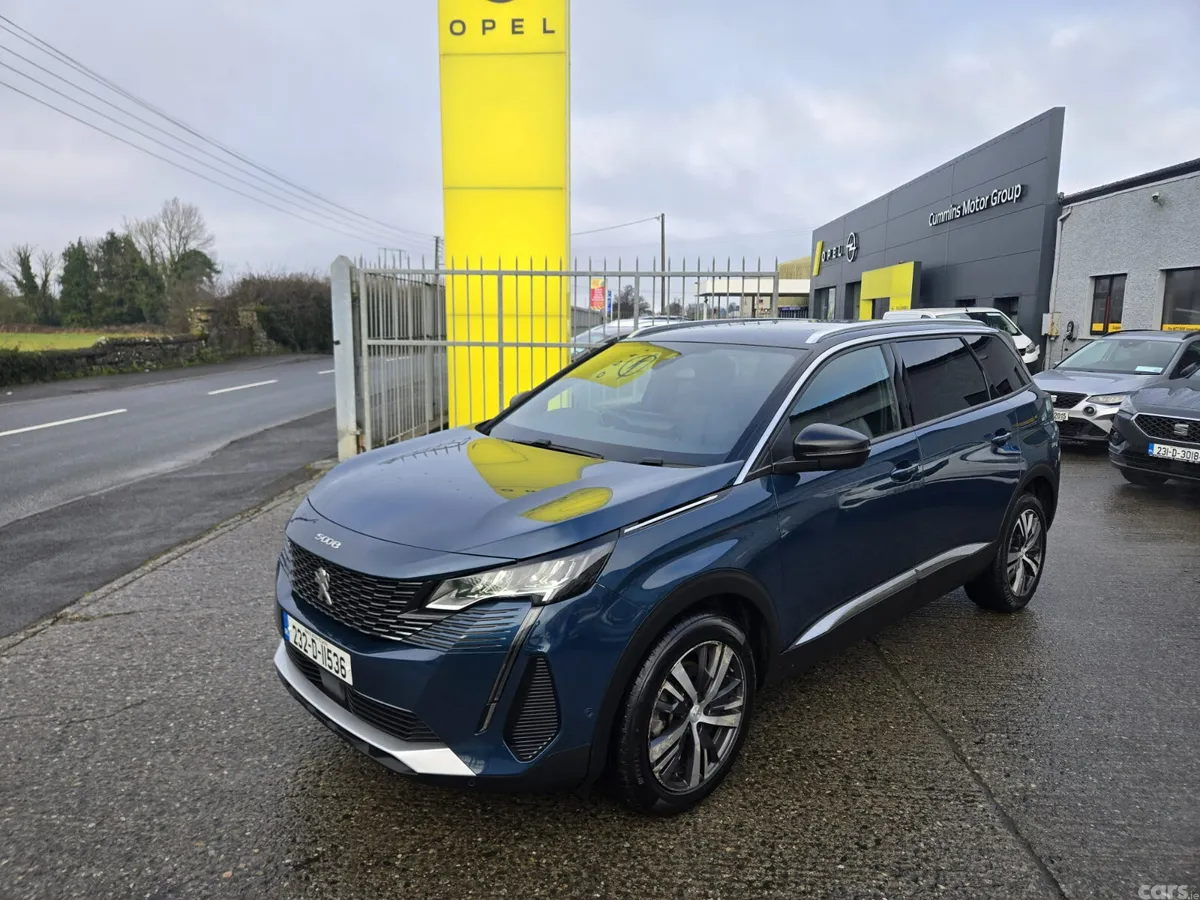 Peugeot 5008 MPV, Diesel, 2023, Blue