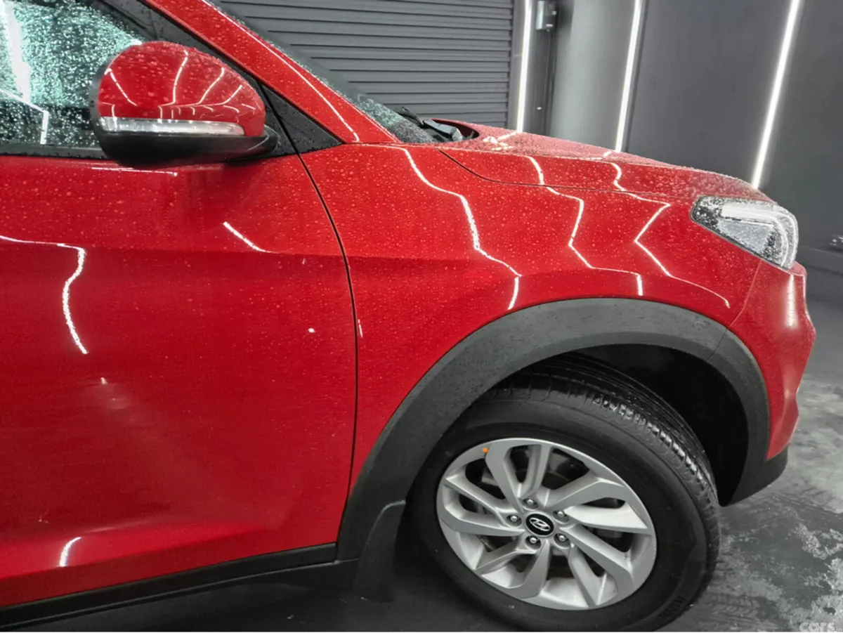 Hyundai Tucson MPV, Diesel, 2017, Red