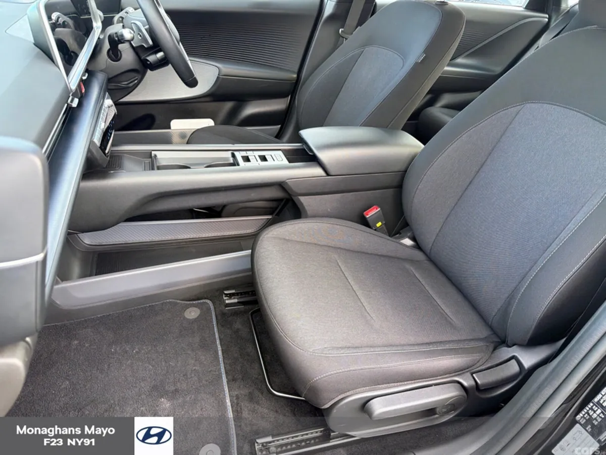 Hyundai IONIQ 6 Saloon, Electric, 2024, Black
