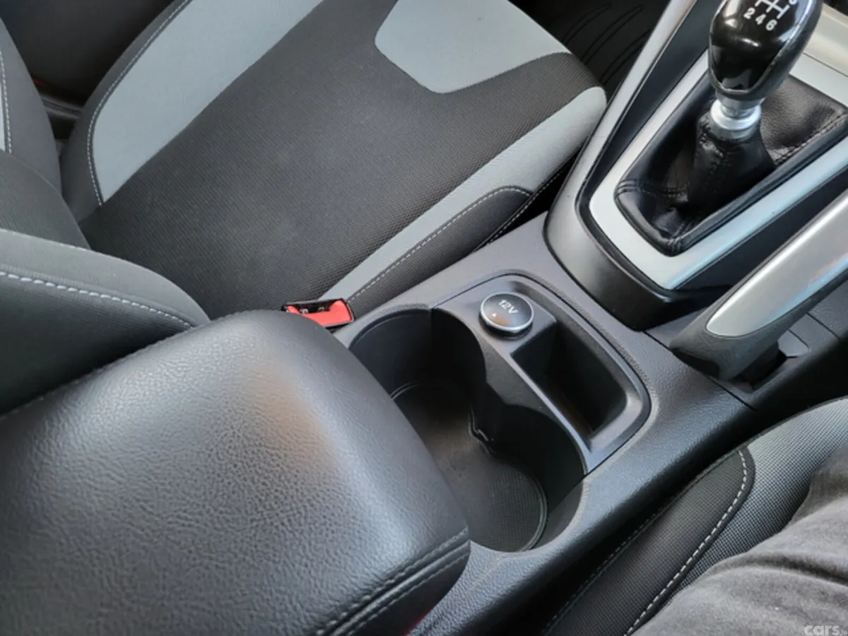 Ford Focus Hatchback, Diesel, 2012, Red