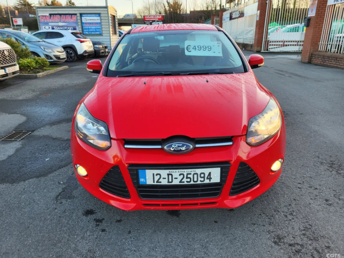 Ford Focus Hatchback, Diesel, 2012, Red