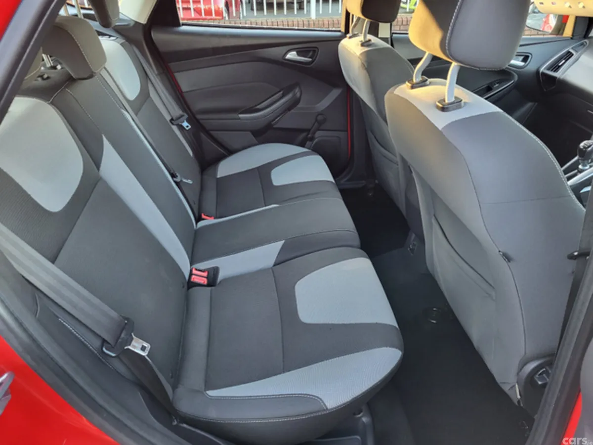 Ford Focus Hatchback, Diesel, 2012, Red