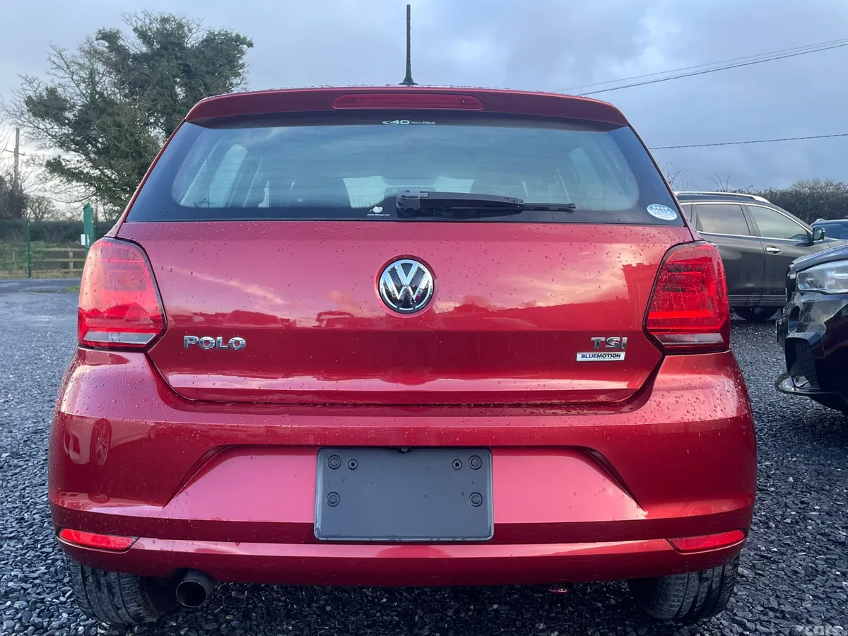 Volkswagen Polo Hatchback, Petrol, 2015, Red