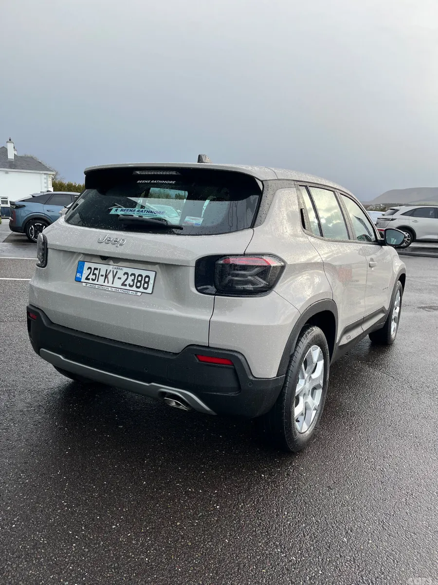 Jeep Avenger SUV, Petrol, 2025, Grey