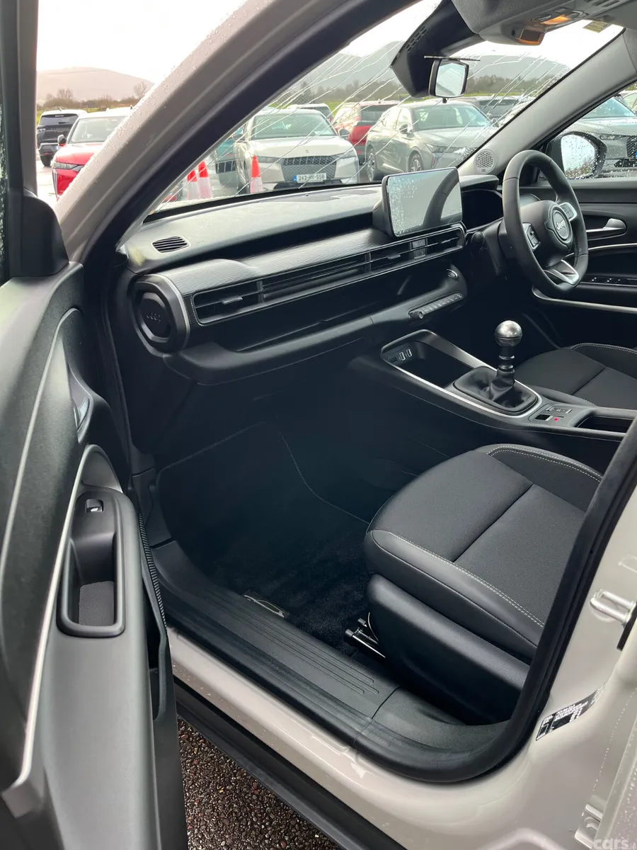 Jeep Avenger SUV, Petrol, 2025, Grey