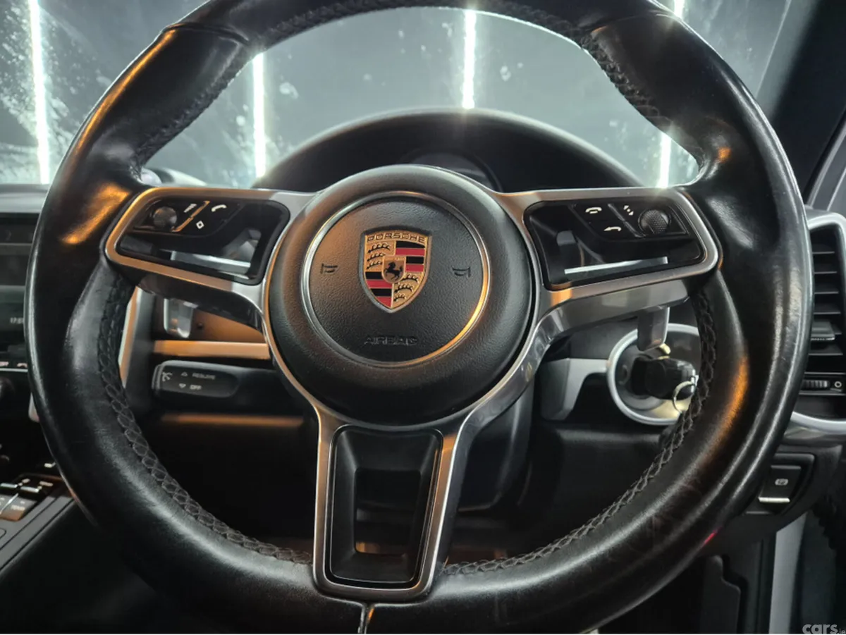 Porsche Cayenne SUV, Petrol Plug-in Hybrid, 2017, Silver