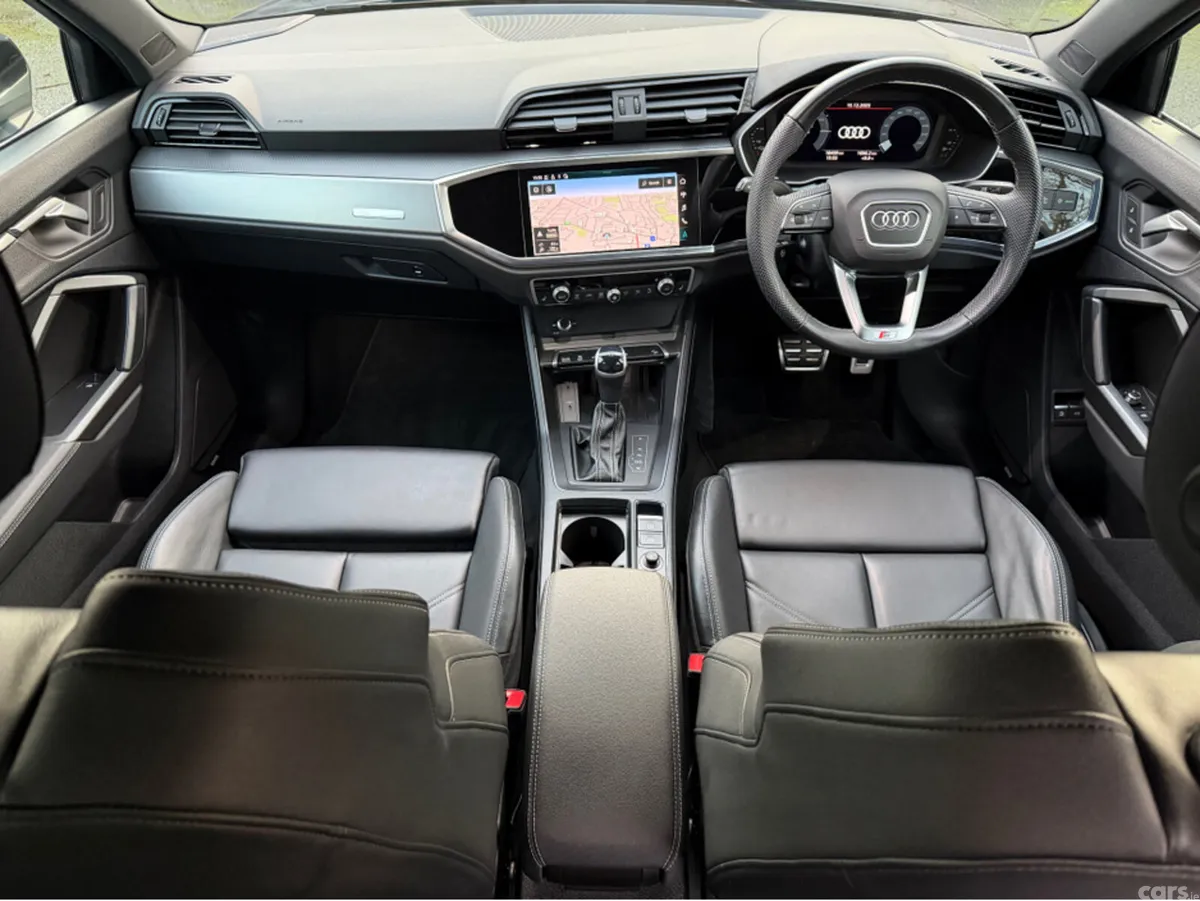 Audi Q3 Estate, Petrol Plug-in Hybrid, 2024, Grey