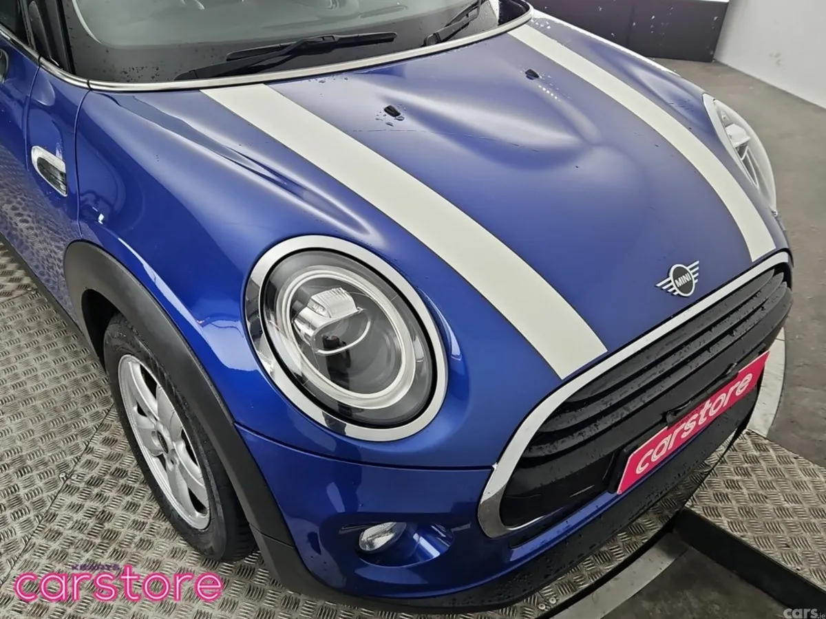 Mini Cooper Hatchback, Petrol, 2019, Blue