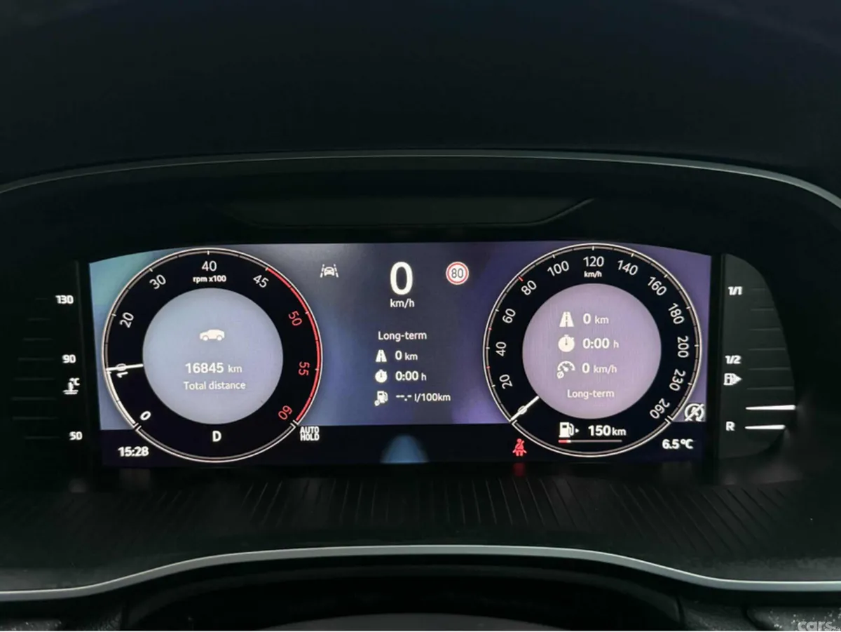 Skoda Octavia Hatchback, Diesel, 2025, Red