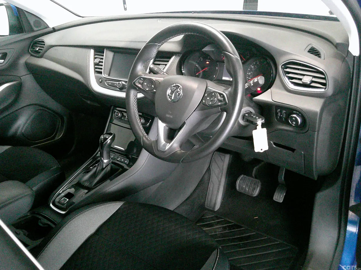 Vauxhall Grandland X Hatchback, Diesel, 2018, Blue