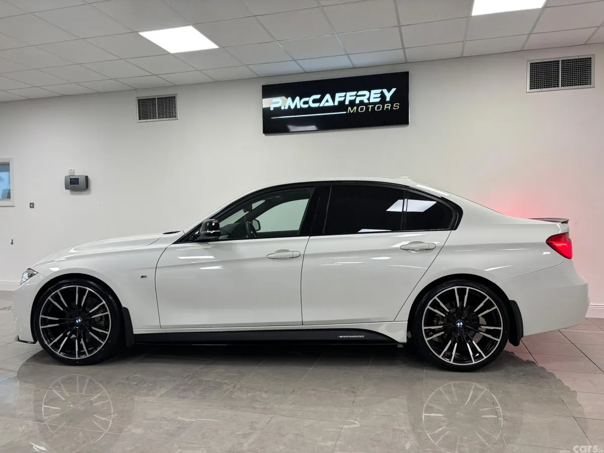 BMW 3-Series Saloon, Diesel, 2015, White