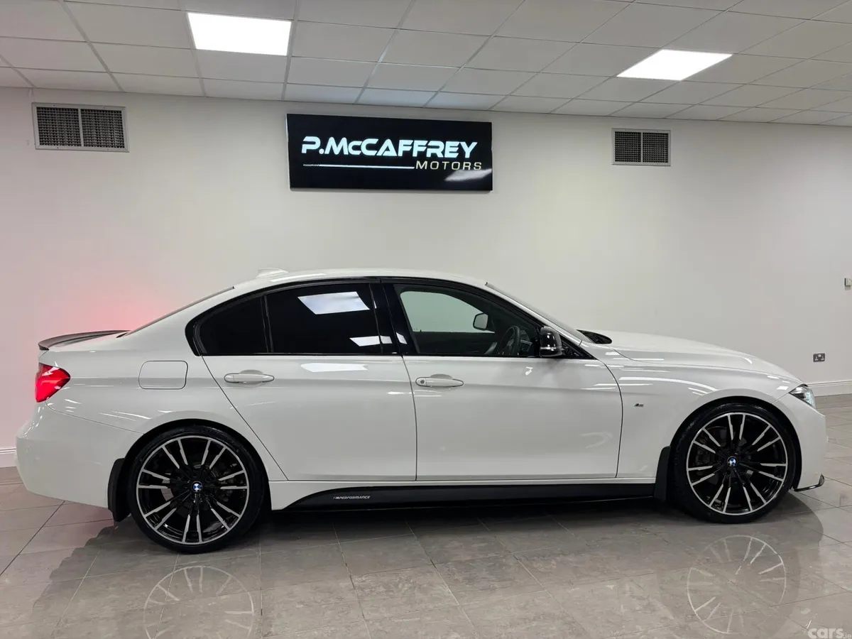 BMW 3-Series Saloon, Diesel, 2015, White