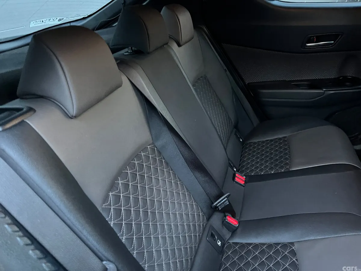 Toyota C-HR Hatchback, Petrol, 2023, Grey
