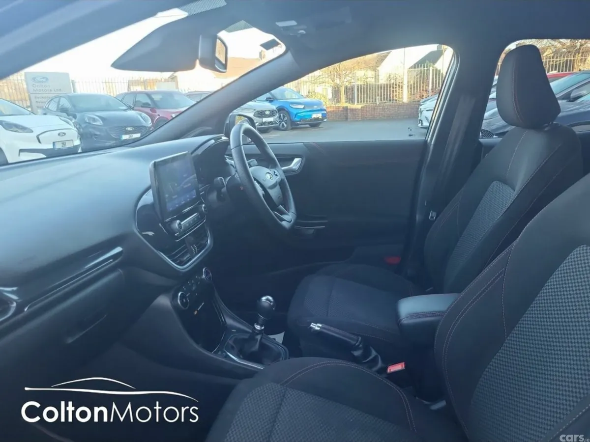 Ford Puma MPV, Petrol, 2024, Black