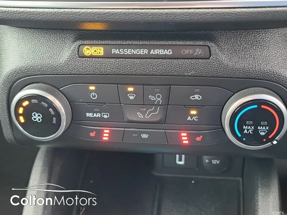 Ford Focus Hatchback, Petrol, 2020, Blue