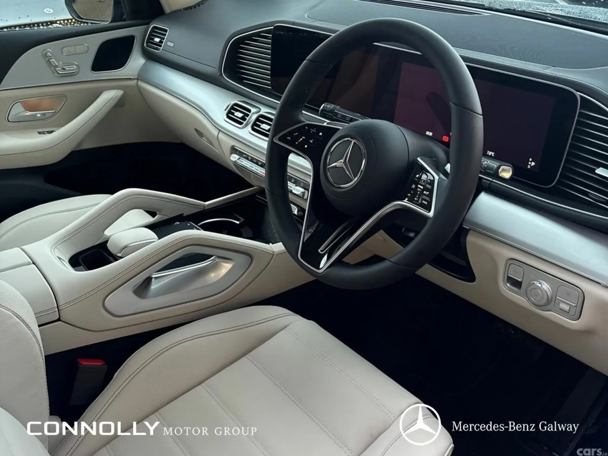 Mercedes-Benz GLE SUV, Diesel Plug-in Hybrid, 2027, Black