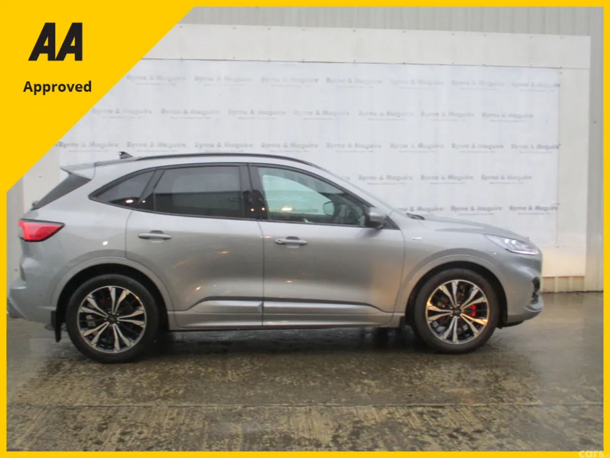 Ford Kuga Hatchback, Diesel, 2022, Silver
