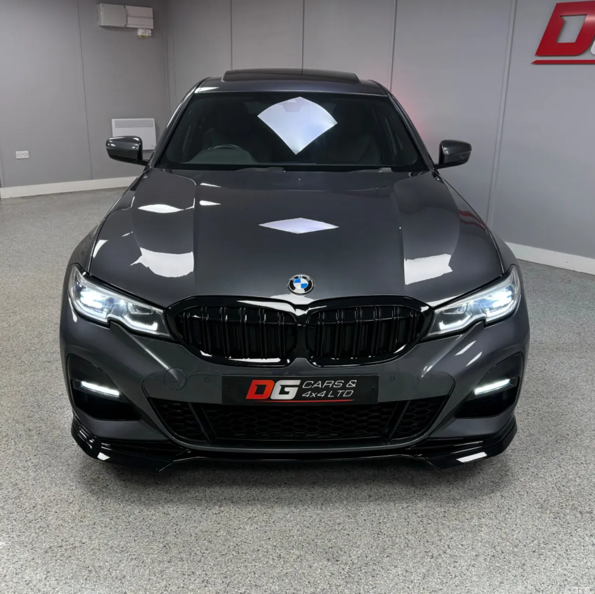 BMW 3-Series Saloon, Petrol Hybrid, 2020, Grey