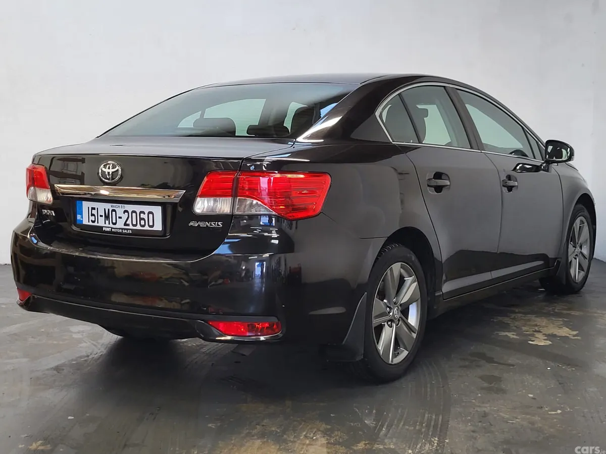 Toyota Avensis Saloon, Diesel, 2015, Black