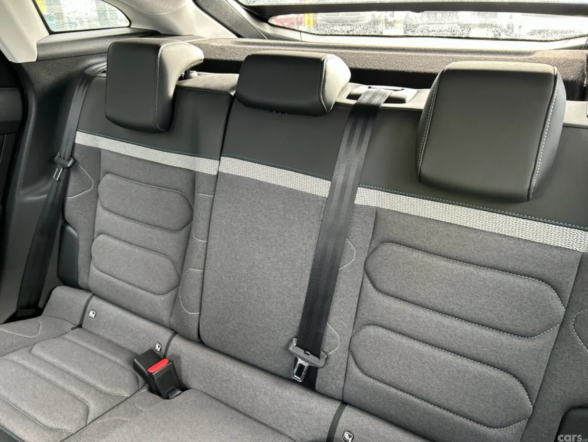 Citroen C4 Hatchback, Petrol, 2022, Grey