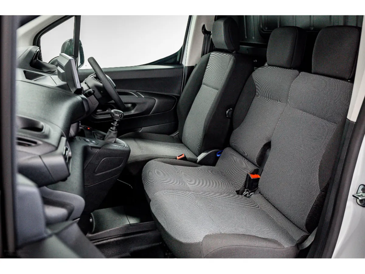 Peugeot Partner Van, Diesel, 2026, White