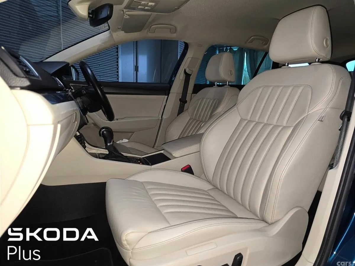 Skoda Superb Estate, Diesel, 2023, Blue