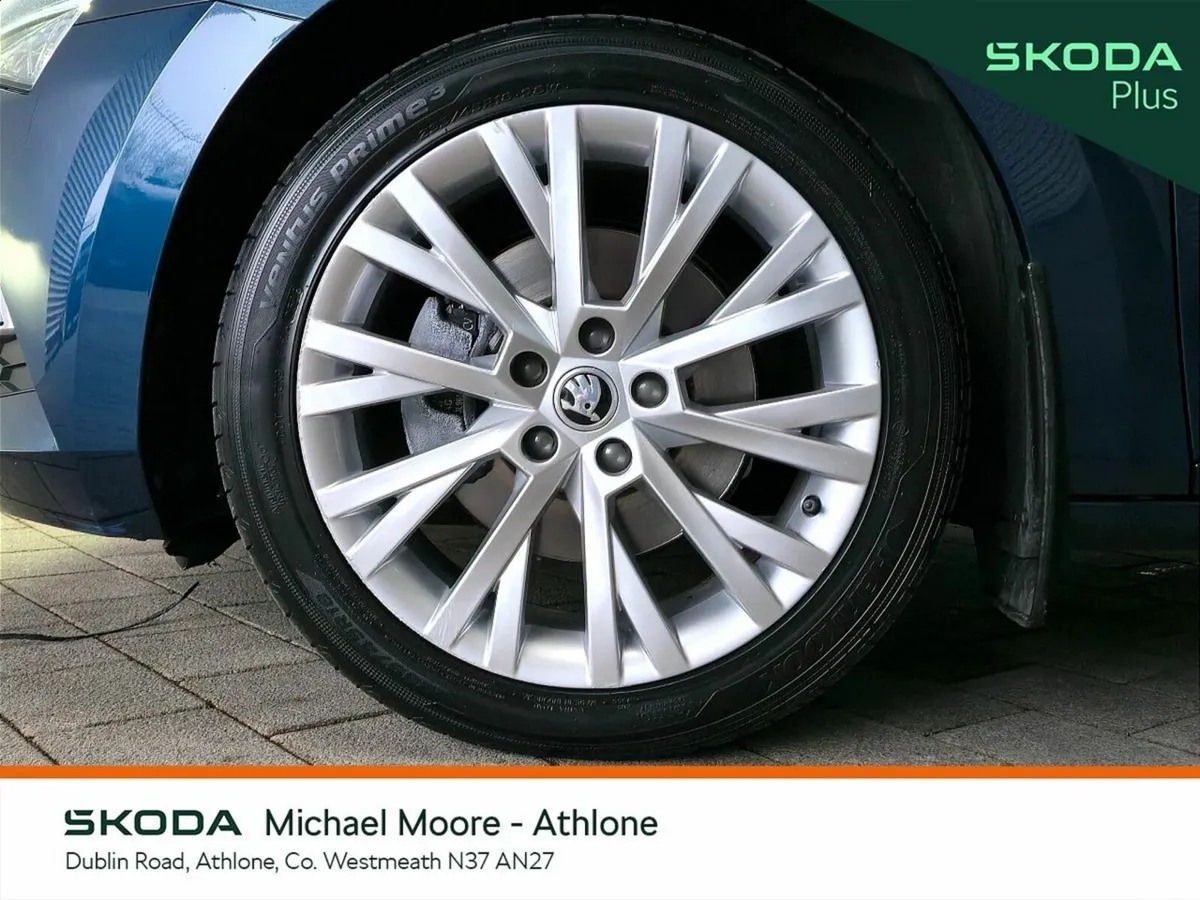 Skoda Superb Estate, Diesel, 2023, Blue