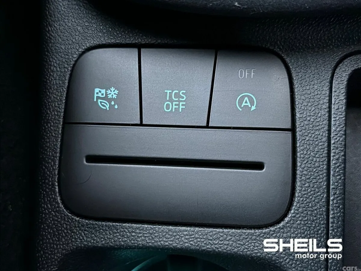Ford Puma SUV, Petrol Hybrid, 2023, Grey
