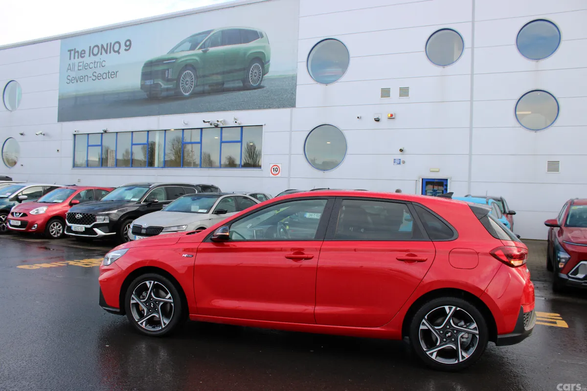 Hyundai i30 Hatchback, Petrol, 2024, Red